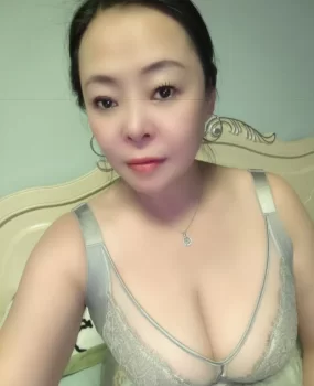 重庆沙坪坝泄火骚妇