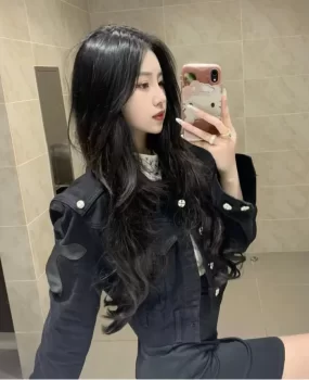 白皙光滑气质夜店女神业绩差来兼职