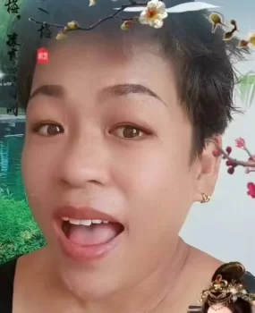 中年妇女，老公常年在外