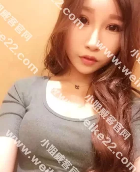 圣诞节上了个年轻大胸高挑mm